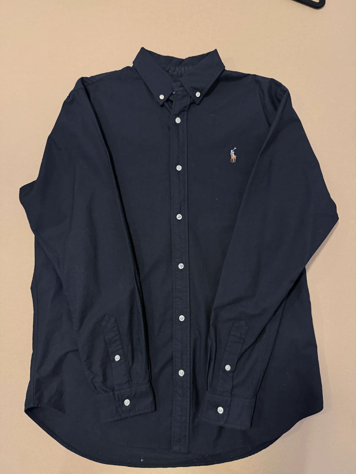 חולצה מכופתרת שחורה · Polo Ralph Lauren
